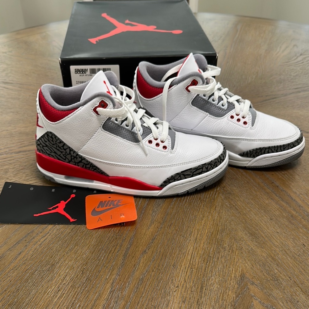 Nike Air Jordan 3 Retro Sneakers